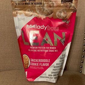 Snickerdoodle Lady boss lean